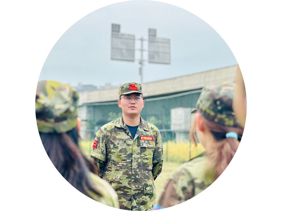 瑞火通讯|瑞火走进郑州大学哲学院举办心理素质拓展活动 开营.png