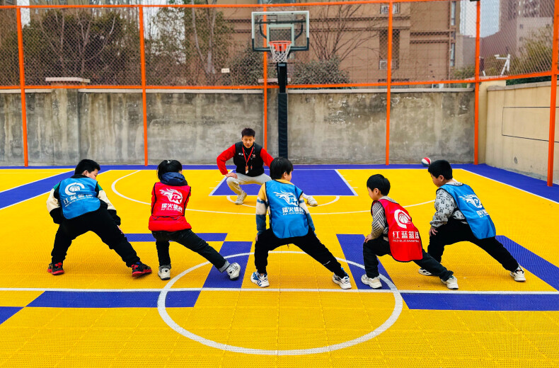 青少年篮球 青少年篮球